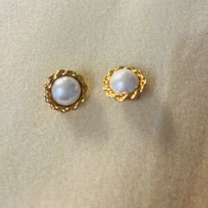 CAROLEE Vintage 1990's Gold and Pearl Earrings